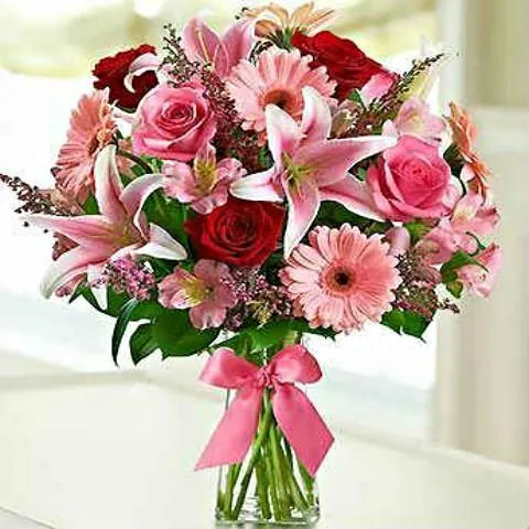 Graduation Flowers Athens | Send Joyous Blooms Today!